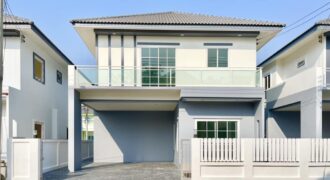 บ้านสร้างใหม่ หลังใหญ่ 2 ชั้น ต.หนองจ๊อม อ.สันทราย จ.เชียงใหม่ ใกล้แยกหนองจ๊อม, ตลาดรวมโชค, ใกล้ถนนเส้น เชียงใหม่ – พร้าว เพียง 300 เมตร