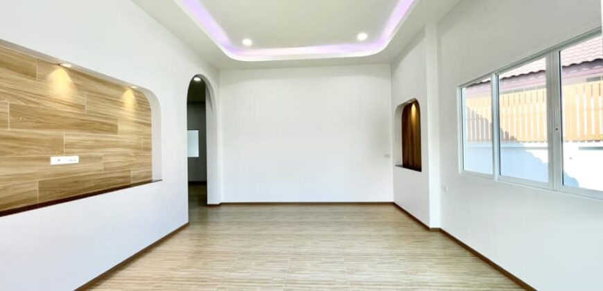 บ้านสร้างใหม่ หลังใหญ่ ชั้นเดียวสไตล์มินิมอล เนื้อที่เยอะ ต.หนองผึ้ง อ.สารภี จ.เชียงใหม่ ใกล้สำนักงานเทศบาลตำบลหนองผึ้ง, 89 พลาซ่า, ถนนเส้นต้นยาง 450 เมตร