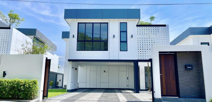 Pool Villa สร้างใหม่ 2 ชั้น ต.สันผักหวาน อ.หางดง ใกล้สนามบินเชียงใหม่ บิ๊กซีแม่เหียะ
